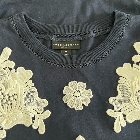 Victoria Beckham Target | Floral Lace Pullover Sweatshirt Navy White - Picture 3 of 6